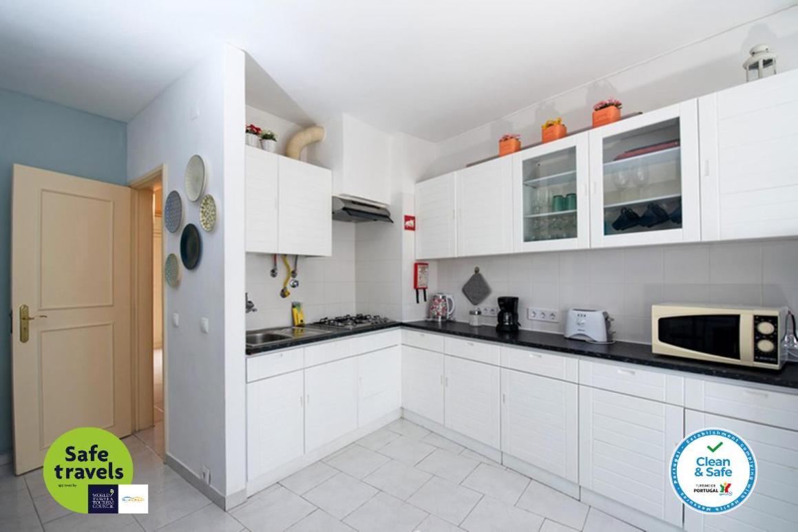 Lena'S Beach House By Hellovacations Албуфейра Екстериор снимка