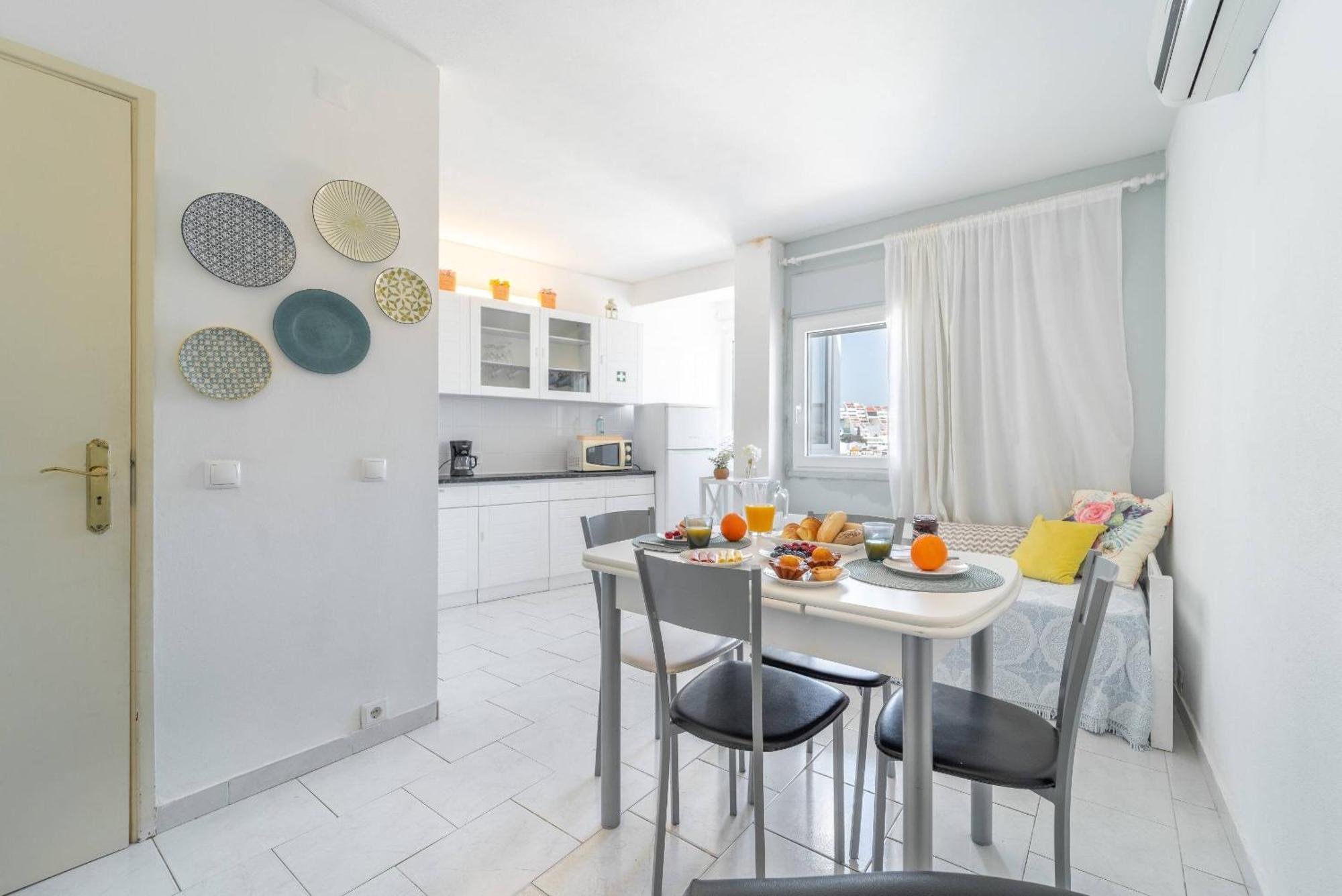 Lena'S Beach House By Hellovacations Албуфейра Екстериор снимка